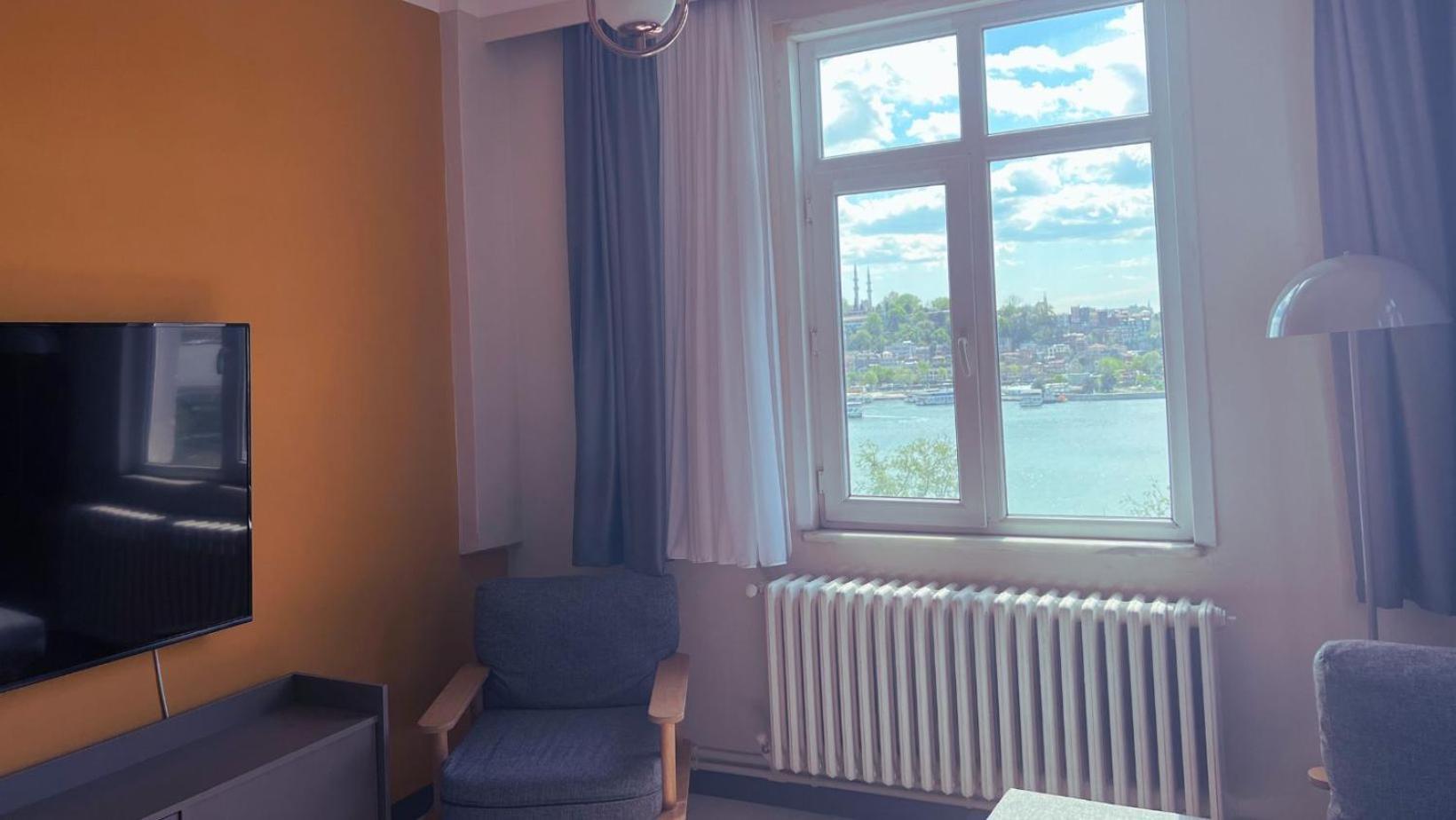 Modern Design, 4 Bedroom Amazing Sea View, Karakoey 8 Istanbul