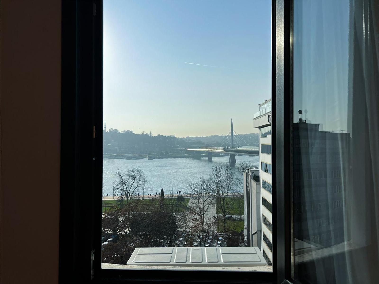 Apartment Modern Design, 4 Bedroom Amazing Sea View, Karakoey 8 *