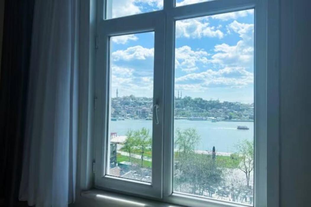 Modern Design, 4 Bedroom Amazing Sea View, Karakoey 8 Apartment *