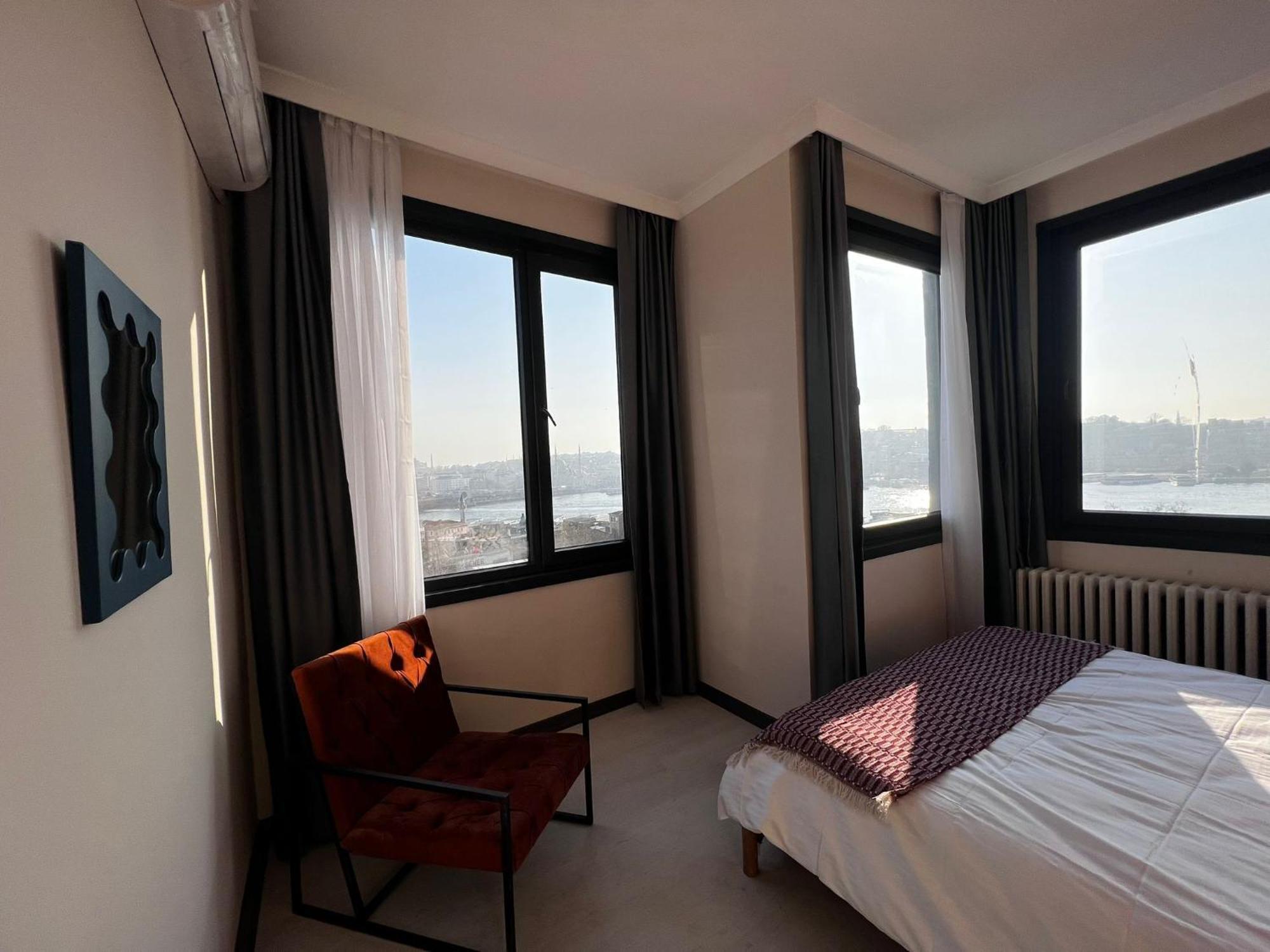Modern Design, 4 Bedroom Amazing Sea View, Karakoey 8 Istanbul