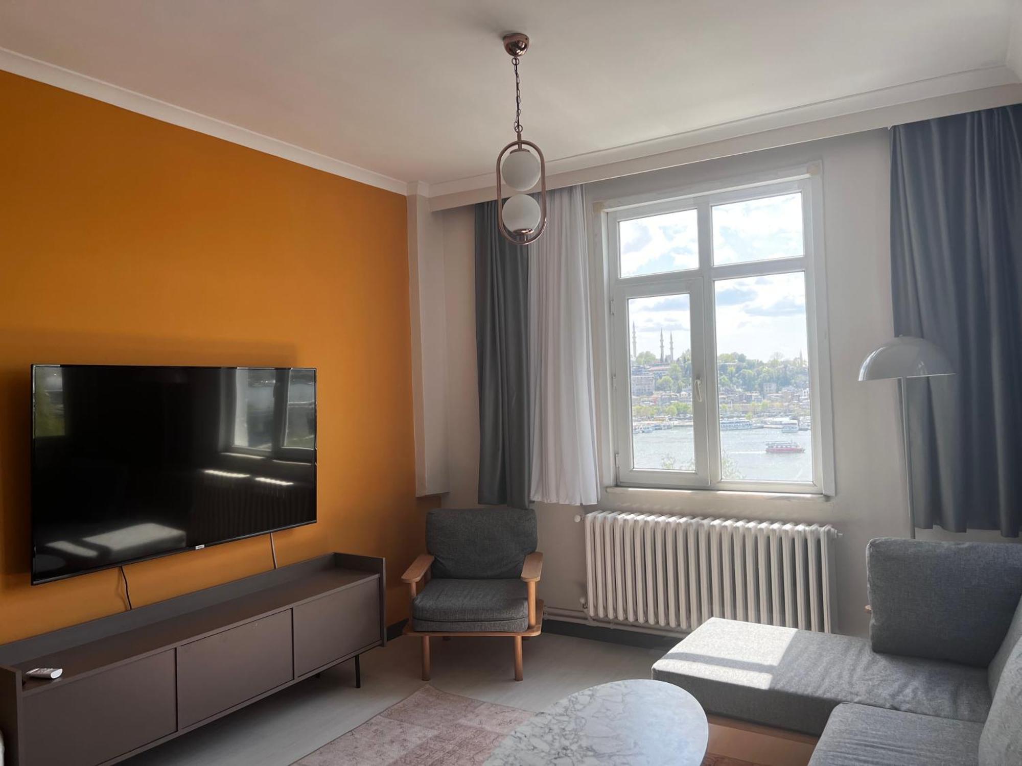 Modern Design, 4 Bedroom Amazing Sea View, Karakoey 8 Apartment